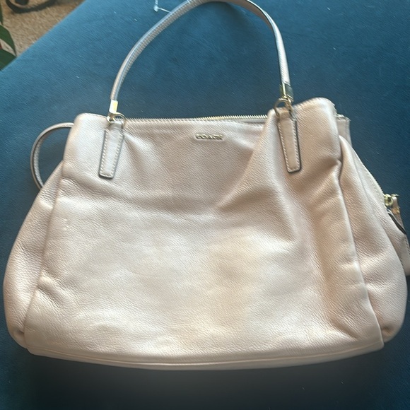 Coach Salmon color Handbag with Multiple Large Pockets No K1380-27859 - Picture 7 of 9